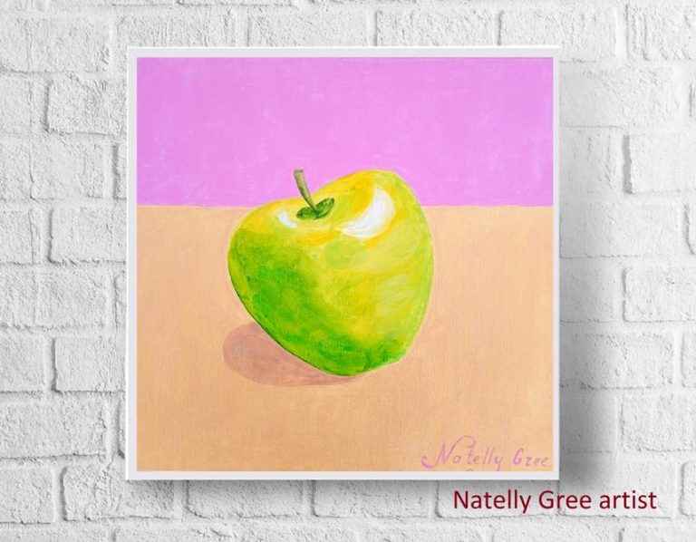 Apple on gold Painting